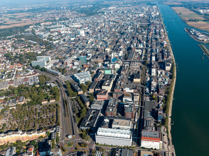 Verbundstandort Ludwigshafen / Verbund site Ludwigshafen