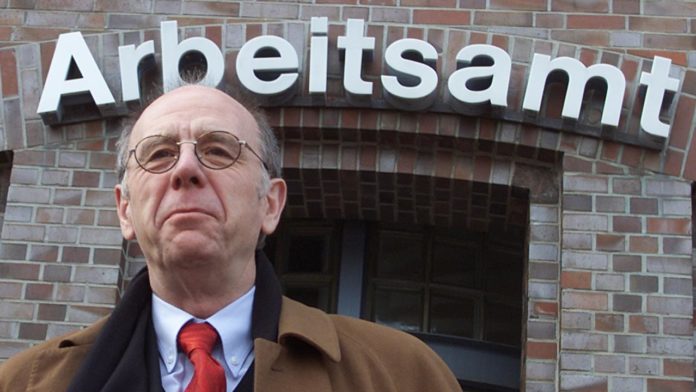 Ex-Minister Walter Riester