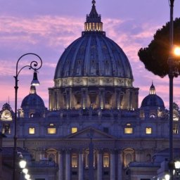 Vatikan: Keine Segnung gleichgeschlechtlicher Beziehungen von katholischer Kirche