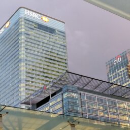 HSBC-Chef Quinn, Architekt einer umfassenden Umstrukturierung, kündigt überraschenden Ruhestand an